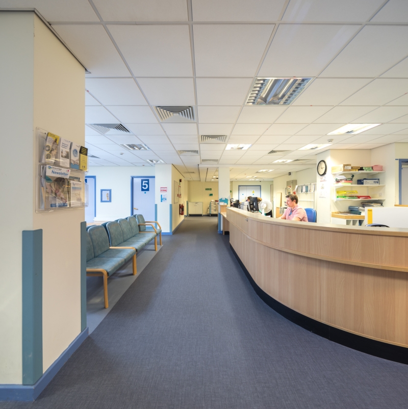 Altro Orchestra looks the part in eye clinic