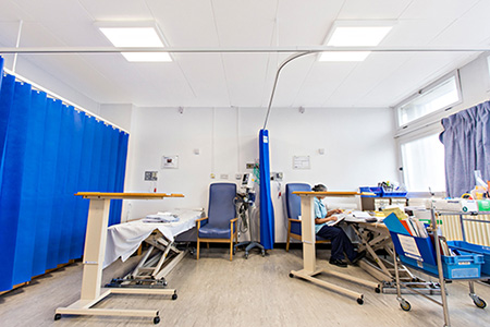Dextra Group’s energy saving bespoke luminaires aid North London Hospital in its struggle for sustainability