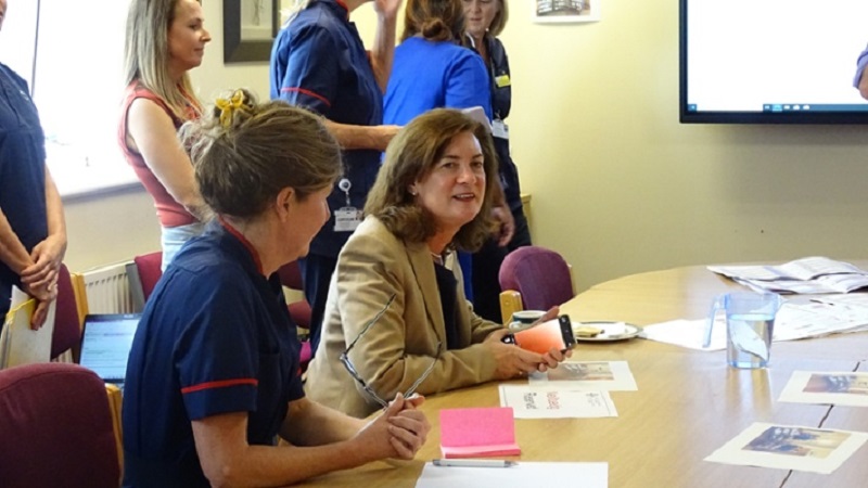 The Minister chatted to staff about the impact of the systems on patient care and operational efficiency