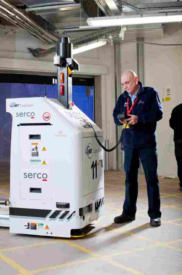 Robot helpers revolutionise new Scottish hospital