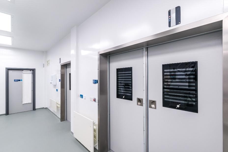 Figure 5 Hermetic sealing sliding doors at the entrance to an operating theatre.