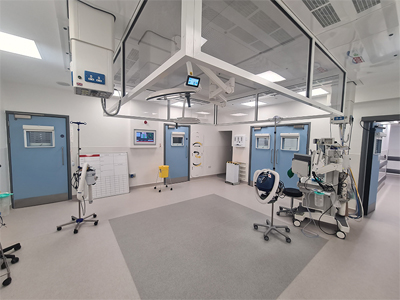 Bender UK provides critical power, lights and hygienic control panel for new operating theatre 