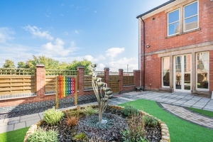 Brain injuries centre opens in Derby