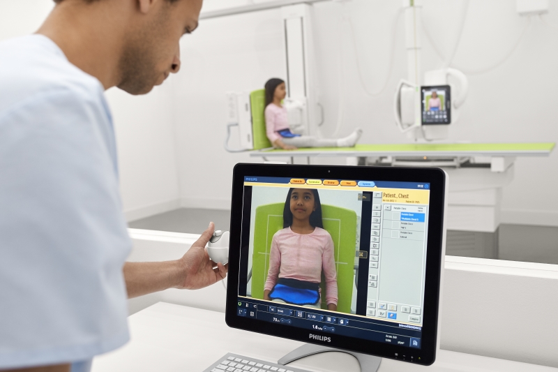 Digital X-ray room speeds up procedure by 28 seconds and prevents retakes 