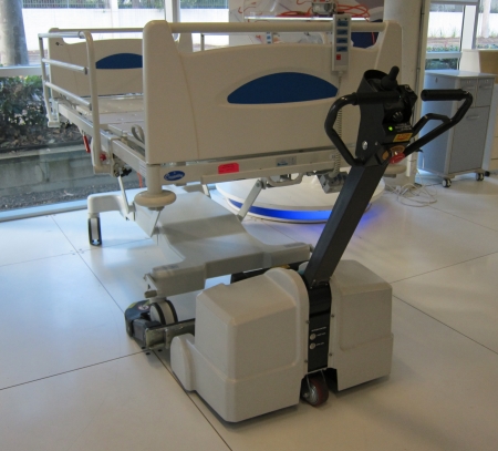 ePowerTrucks EP bed mover makes work safer for hospital staff