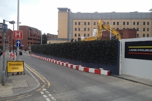 Green hoarding installed at Guys Hospital construction site