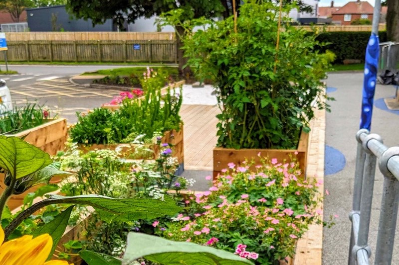 Healthy Happy Places programme: NHSPS funds therapeutic community garden