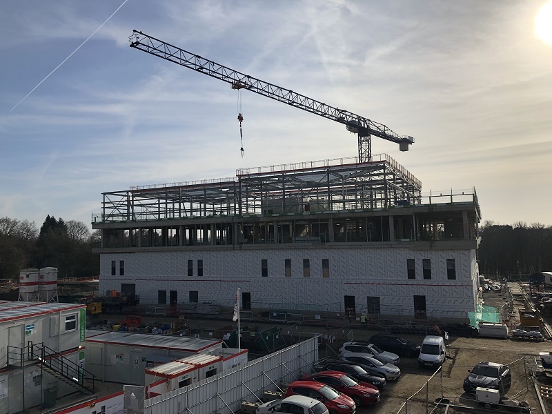 Heatherwood Hospital reaches major construction milestone