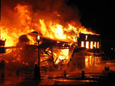 Hospitals 'ignoring' fire safety measures 