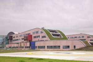 Kawneer supplies glazing for Alder Hey
