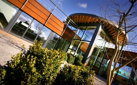 Maggies Cancer Centre in Newcastle completed