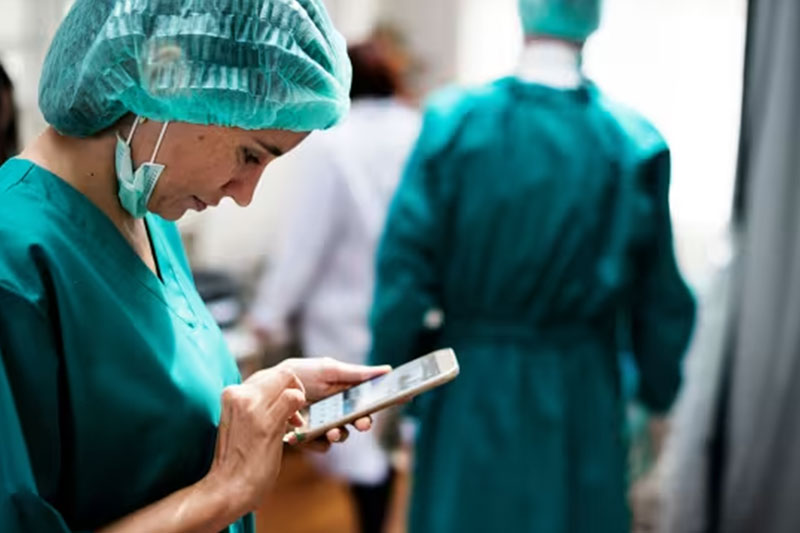Making security the easy choice: protecting mobile devices in clinical environments