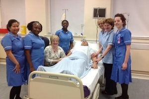 Mannequins help medics care for patients at the end of life