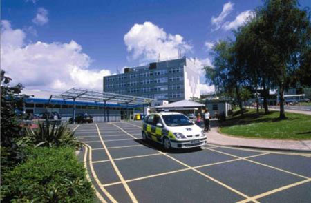 MAT provides new UCV canopies at Torbay Hospital 