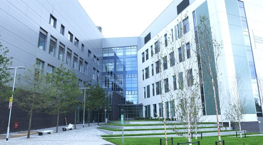New dental hospital and teaching school opens  