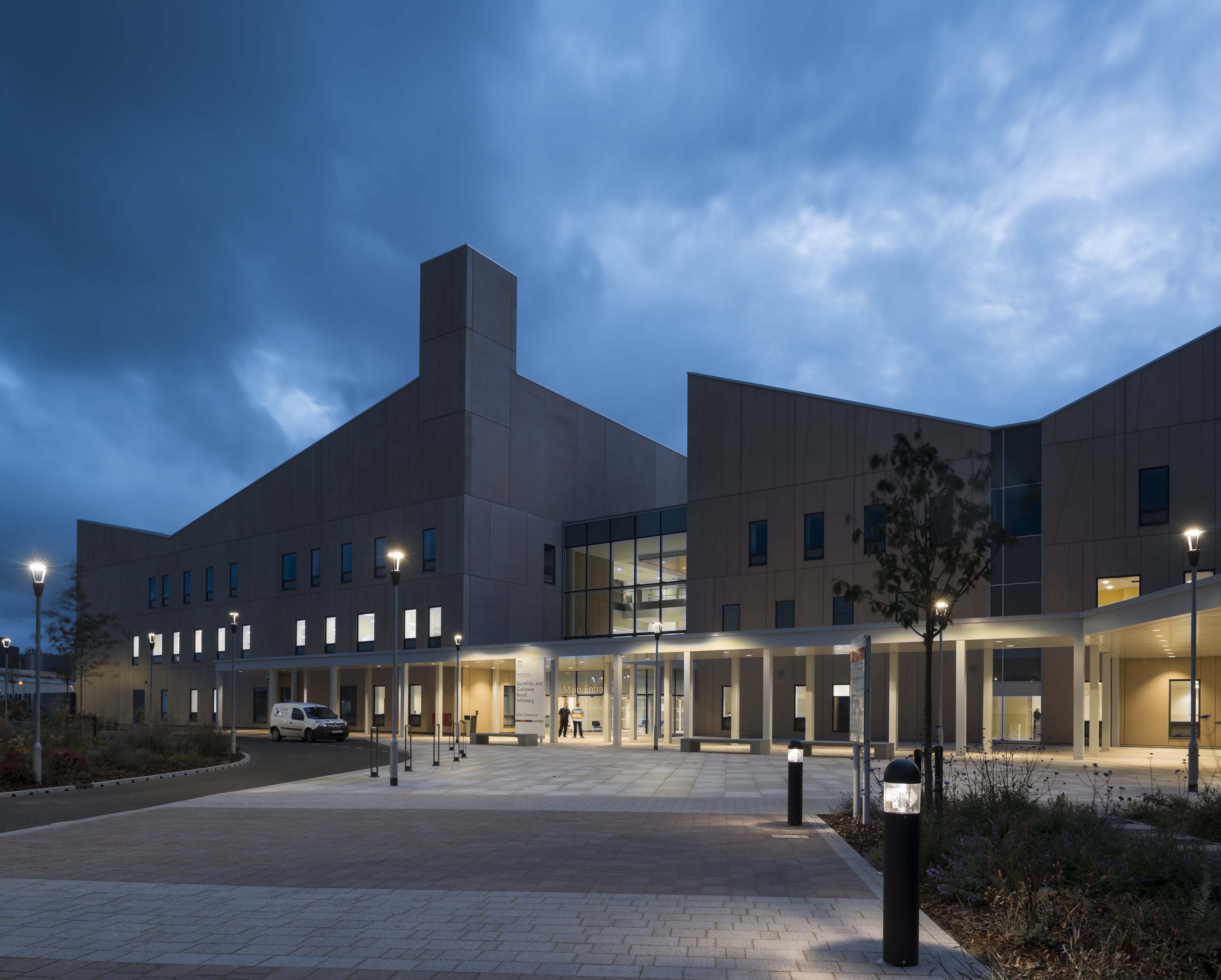 New Dumfries and Galloway Royal Infirmary opens

