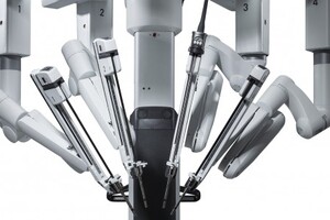 New version of ground-breaking da Vinci robot is unveiled