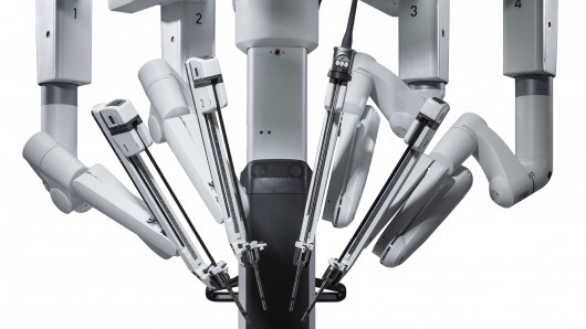 New version of ground-breaking da Vinci robot is unveiled