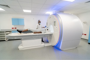 Permanent MRI craned into Finchley Community Diagnostic Centre