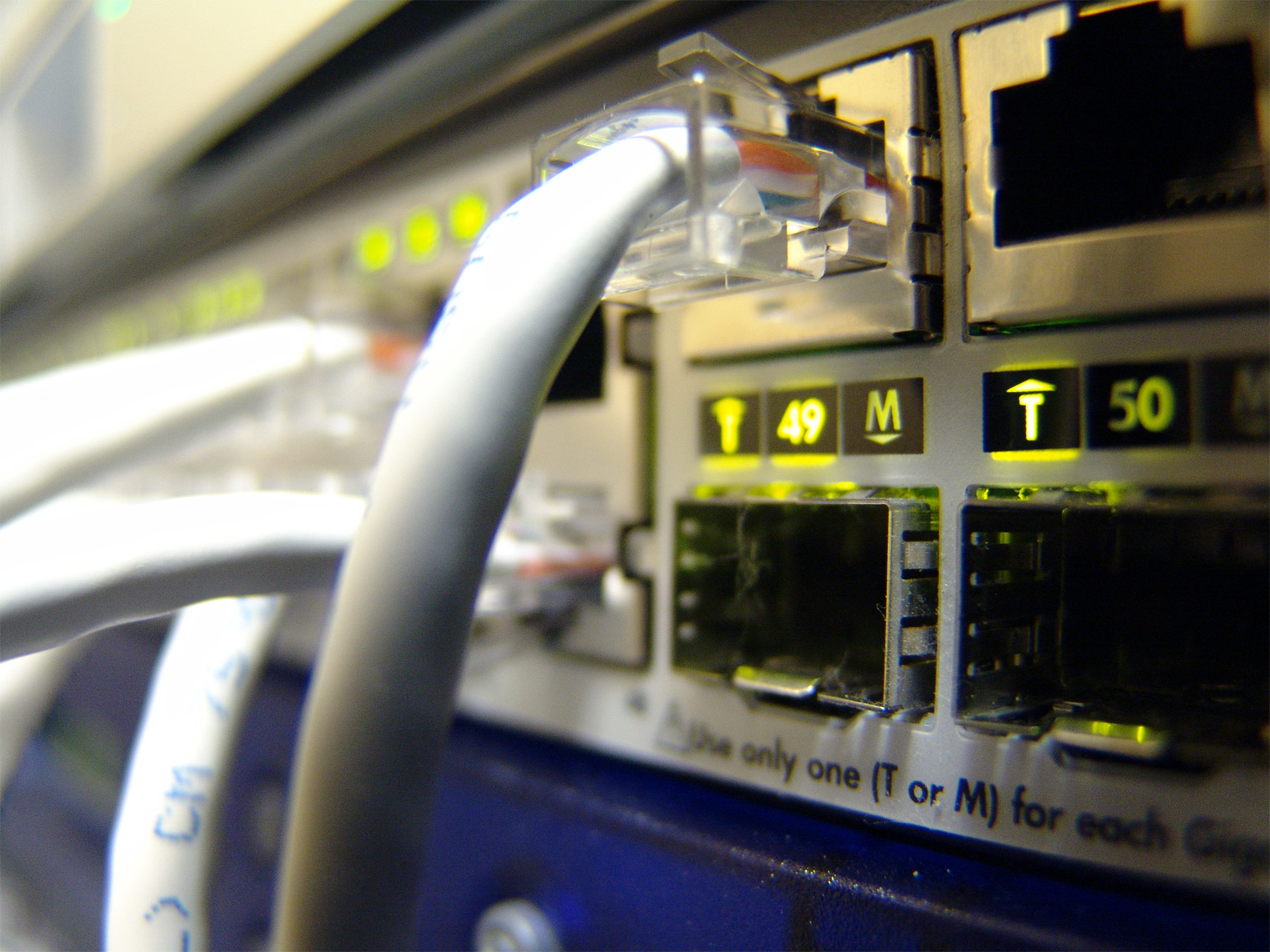 Queen Elizabeth Hospital signs three-year IT maintenance contract