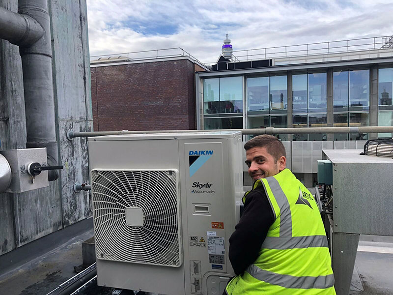 Reducing carbon emissions in the NHS