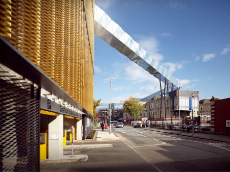 Sheppard Robson releases designs for ‘Hospital corridor in the sky’ 