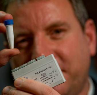 'Spy' device helps protect vital samples in transit