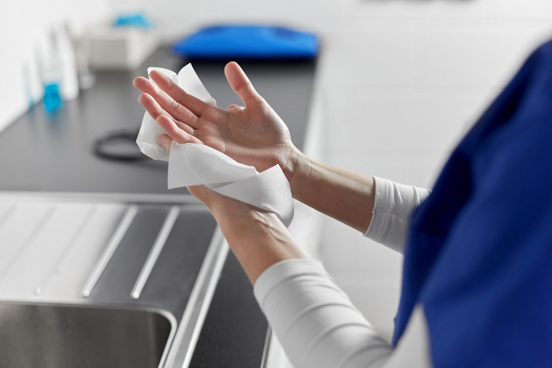 Study reveals connection between hand drying methods and spread of infection