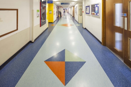 If well specificied, floorings can have a lifespan of 10 years or more