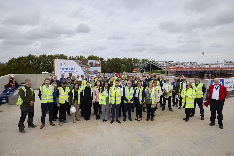 Topping-out ceremony held at site of new mental health facilities