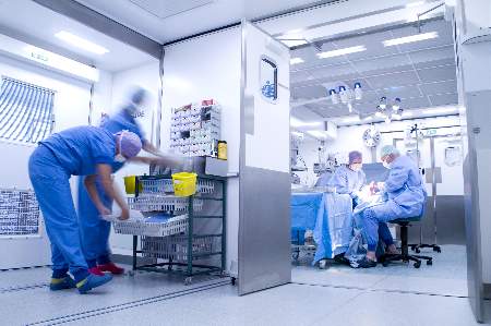 Under-pressure Luton hospital deploys mobile units