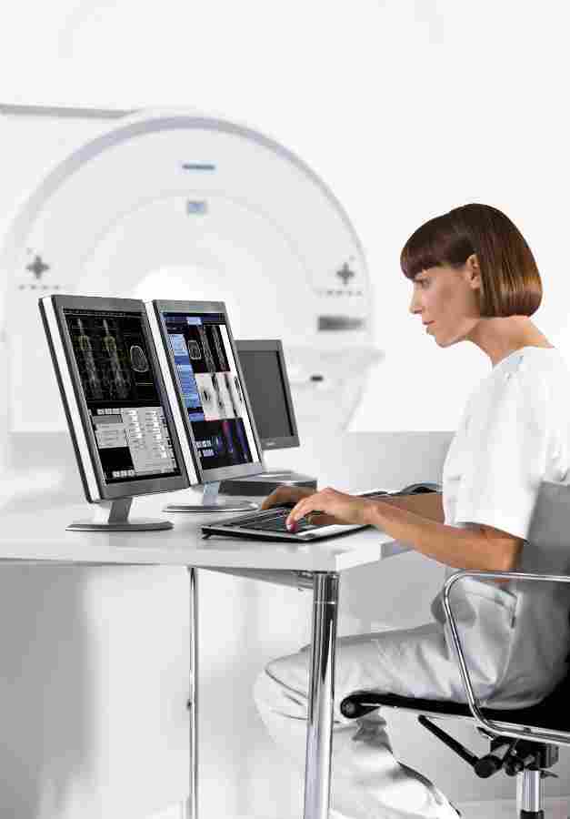 University College London Hospitals orders first Biograph mMR system 