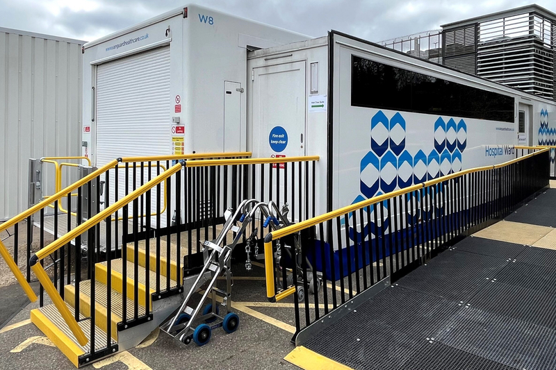Vanguard Healthcare Solutions supplies Milton Keynes University Hospital with new mobile theatre