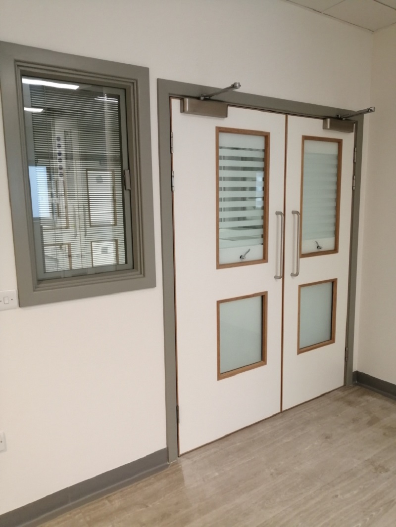 Vision panels boost privacy on new COVID-19 decant ward