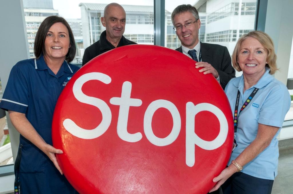 Walton Centre goes smoke-free