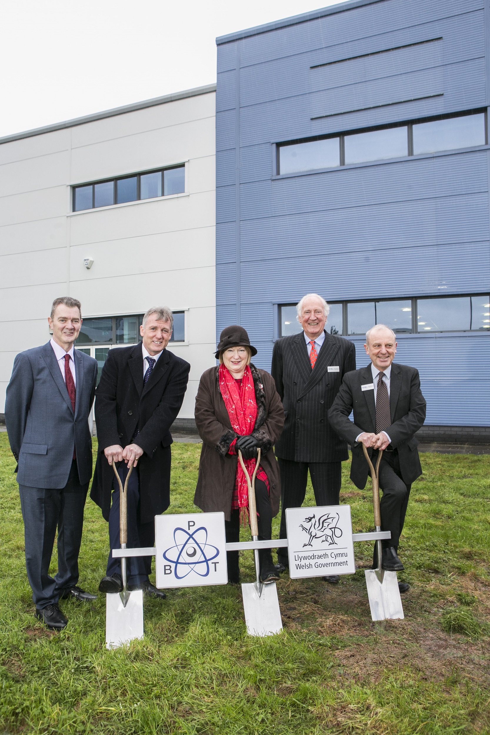 Work starts on UK’s first proton beam therapy centre